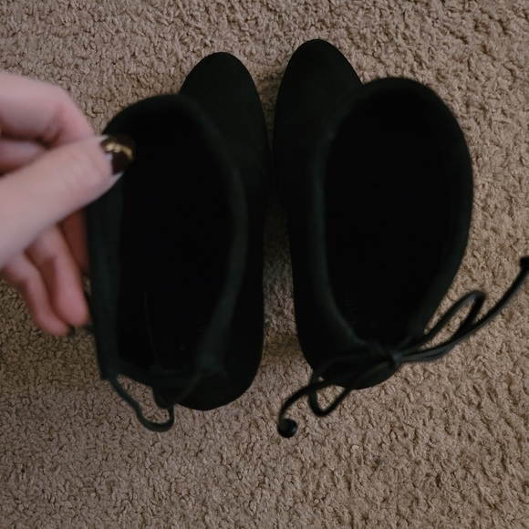 🧡 Stuart Weitzman black suede ankle sock glove heel booties back ties 8.5 M - Picture 7 of 13